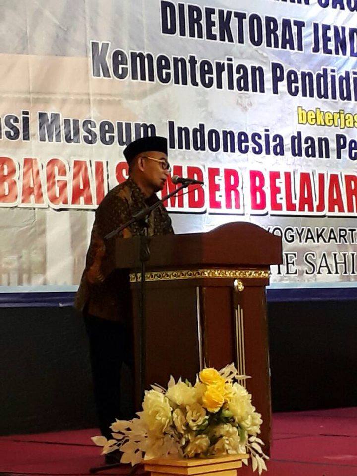 Menteri Pendidikan dan Kebudayaan, Muhadjir Effendy, memberikan arahan kepada peserta Pertemuan Nasional Museum 2017 di Yogyakarta. (Foto: Lulu Istianah, KPBMI)