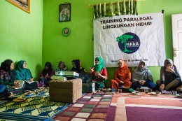 Pelatihan paralegal yang diberikan Yayasan HAkA untuk kelompok perempuan di Kabupaten Bener Meriah, Aceh, Foto oleh Relevant Fims