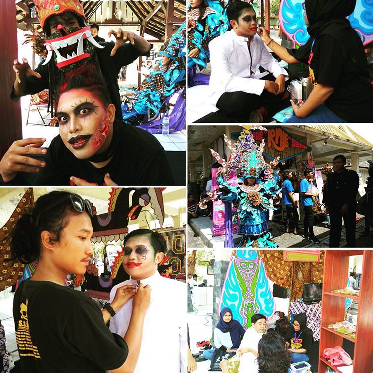 Lihatlah, betapa meriahnya aktivitas di booth Komunitas Sanggar Seni RnB di Indonesia Community Day (ICD) 2017. Mereka mengitari arena Plaza Pasar Ngasem pada Sabtu, 13 Mei 2017, itu dengan suka-ria. Mereka kreatif mempresentasikan aktivitas komunitas kepada publik. Foto: cdninstagram.com