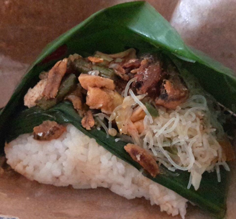 nasi kucing (dok. Maria G Soemitro)