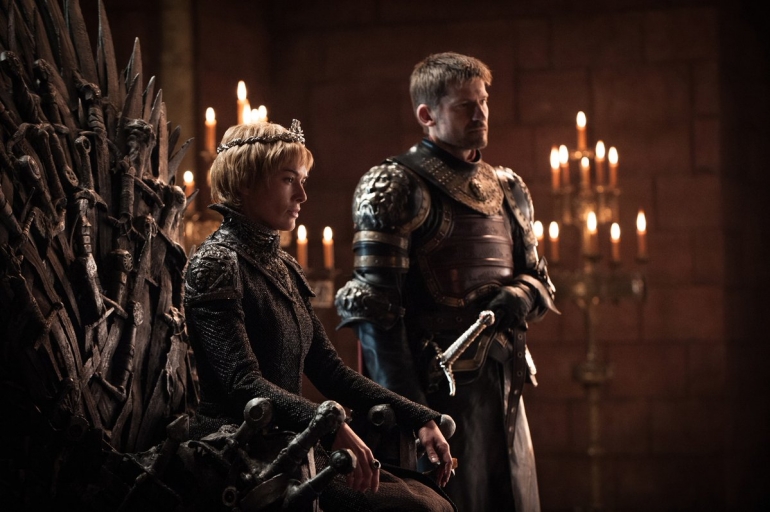 Cersei yang menduduki iron throne siap menghadang lawan (dok. HBO)