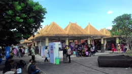 Dokumen Pribadi. Jalan-jalan menuju booth