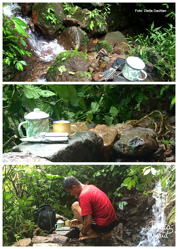 Memasak kopi di sisi aliran air terjun kecil