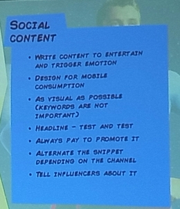 Deskripsi : Social Content I Sumber Foto : Slide Nico Riansyah