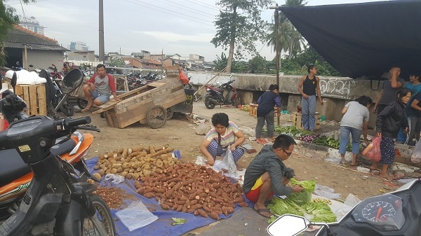 Pedagang singkong (diambil pribadi)