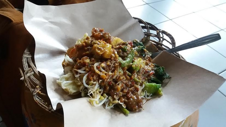 seporsi pecel (dok.yayat)