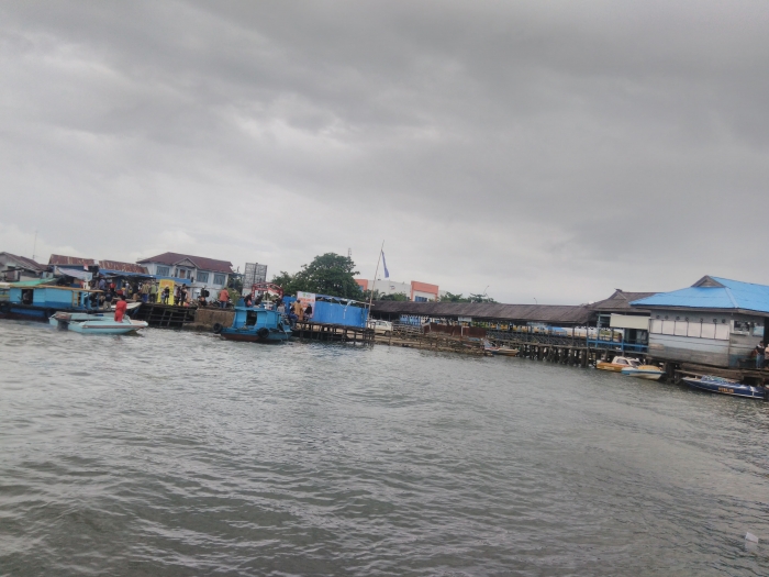 Dermaga kampung baru tempat penyebrangan dari Balikpapan menuju Kabupaten Paser (Dokpri)