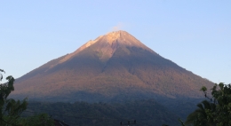 Gunung Inerie (dok.Pribadi)