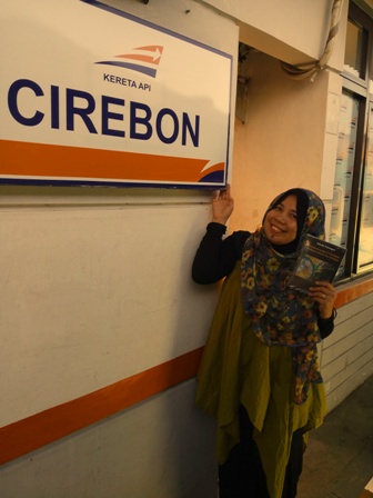    Gambar 1 : Penulis naik kereta menuju Bogor, 10 Oktober 2017