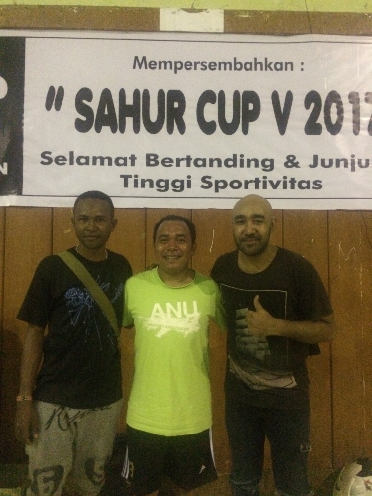 Bersama Ketua Panitia dan Pengurus acara Sahur cup