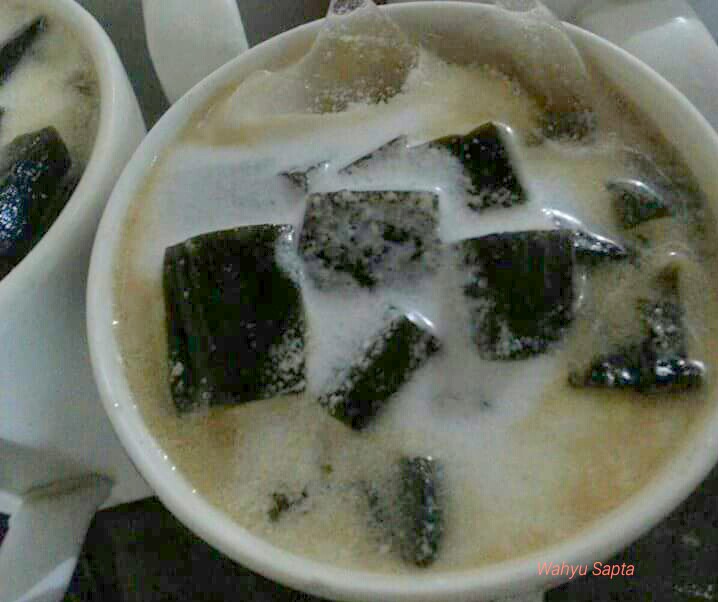 Es Cincau Hitam nan lezat. (dokumen pribadi)