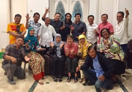 Buka bersama Puasa Ramadhan komunitas alumni Stikosa/AWS di Jakarta, Kamis (8/6/2017)