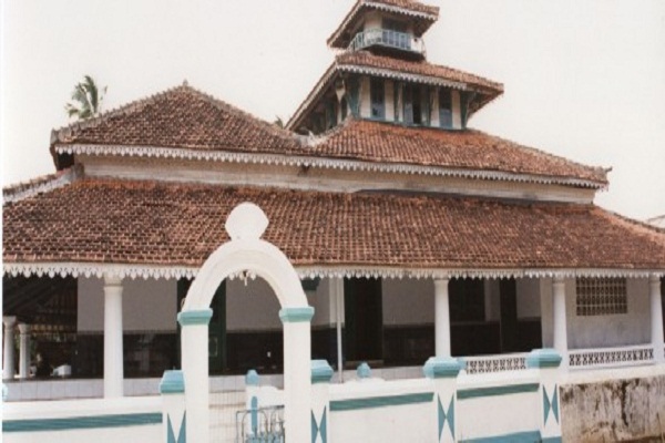Masjid Carita, dok. Blog Kenali Daerahmu.