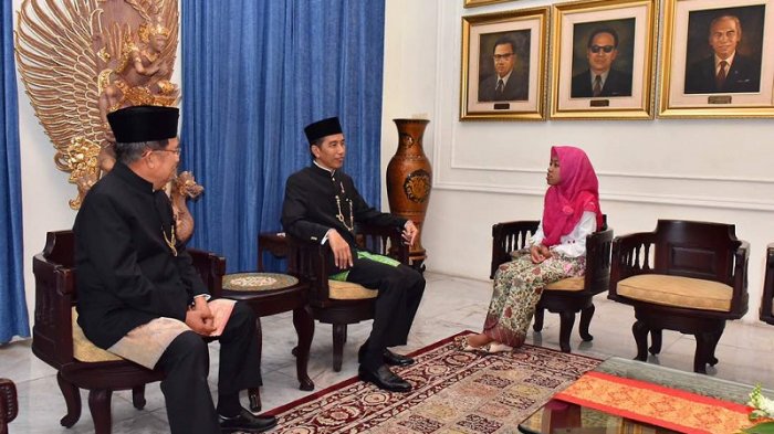 Afi saat bertemu Presiden Joko Widodo di istana negara - Gbr: Tribunnews/Agus Suparto