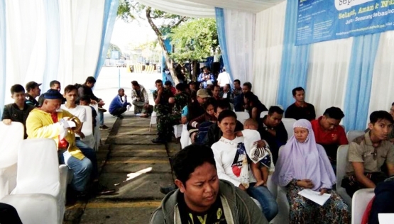 Suasana pendaftaran mudik gratis sepeda motor via kapal laut menuju Semarang di GOR Ciputat pada Sabtu (10/06/2017). Sumber foto: Pribadi (Sri Hartati)