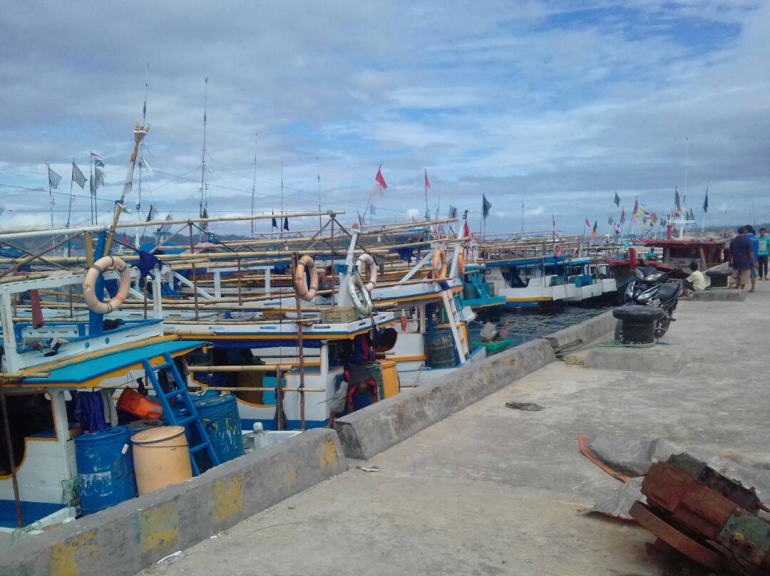 Perahu asal Takalar yang sedang diproses (foto:Syahri A. Raup/syahbandar KKP)