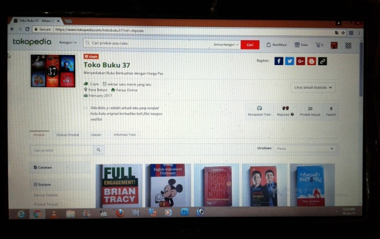 toko buku online yang saya kelola (dokumentasi pribadi)