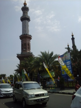 dok.pri Menara Masjid At-Taqwa menjulang tinggi di pusat kota Cirebon