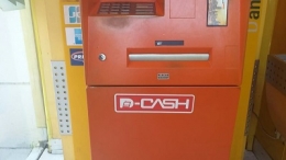 Hanya ATM Danamon yang berlogo D-Cash yang bisa bertransaksi tanpa kartu ATM , tanpa rekening dan tanpa ribet (dok pribadi)