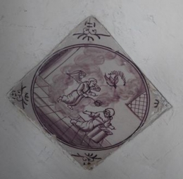 Keramik China dengan kisah perjanjian lama (Dokumentasi Pribadi)