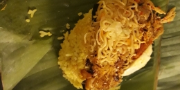 Nasi kuning Bali dengan lauk pauknya yang lengkap (Dokumentasi Pribadi)
