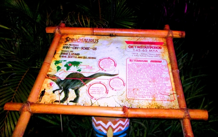 Sebagai wahana edukasi, tersedia keterangan replika yang dimaksud. Dok pribadi