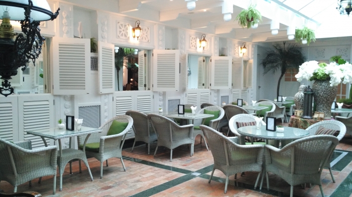 suasana nyaman meeting point Hermitage Hotel (Sumber: Dokpri)