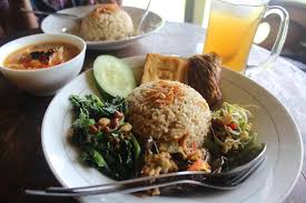 Nasi Campur (sumber: www.beritanews.id)