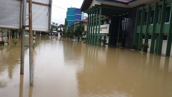 Banjir Yang menggenangi Salah Satu Fasilitas Pendidikan Di Samarinda, Mei Lalu I Dokpri
