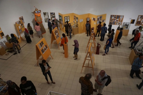 Pameran Boneka Bukan Mainan (Dok, Kolong Tangga)