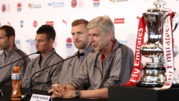 Arsene Wenger bicara kepada media di Sydney. SUMBER: foxsports.com.au
