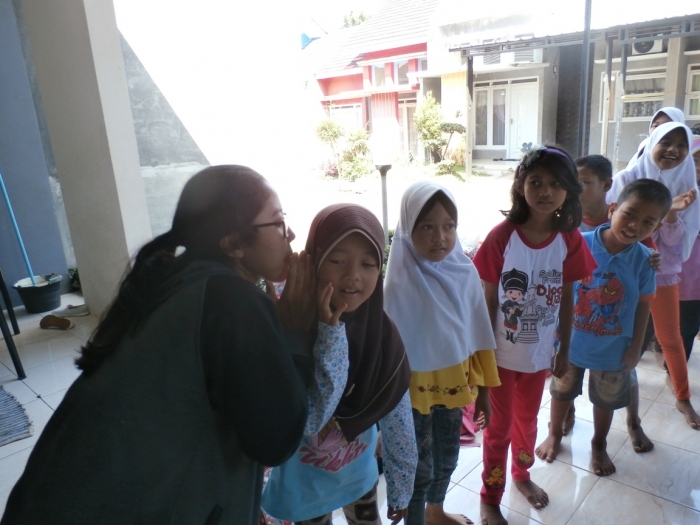 Kartu Domino Sebagai Media Pembelajaran Bahasa Inggris Kartu Domino Sebagai Media Pembelajaran Bahasa Inggris