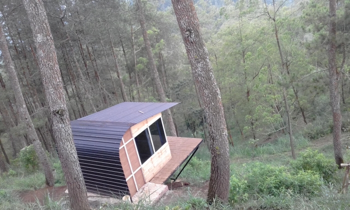 Replika rumah di Taman Langit, berfungsi sebagai gardu pandang/Dok. Pribadi