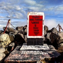 Tugu Abel Tasman kondisi sekarang. (sumber ; imgrum.org)