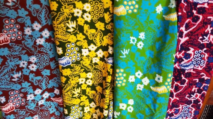 Filosofi Kopi  dalam Selembar Batik  Gemawang oleh Suprihati  Filosofi Kopi  dalam Selembar Batik  Gemawang oleh Suprihati