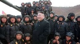 Kim Jong-Un dan tentaranya. 