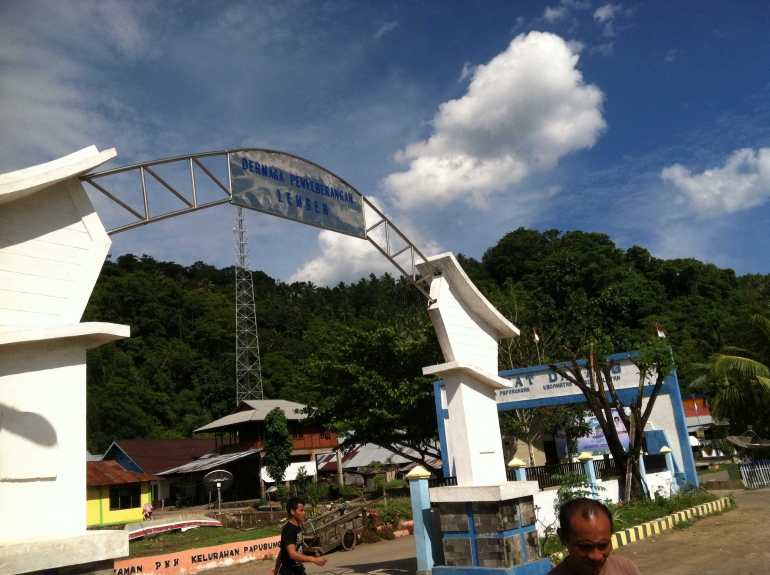 Dermaga penyeberangan (dok. pribadi)
