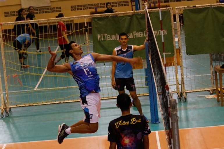 Suasana latihan timnas voli indoor putra Indonesia di Padepokan Bola Voli Sentul| Foto: Roderick Adrian Mozes/kompas.com