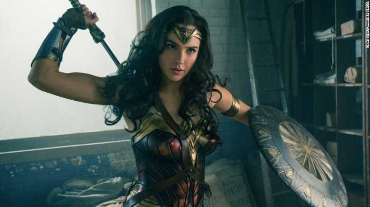 Melanjutkan euforia kesuksesan film pertamanya, Wonder Woman akan segera merilis sekuelnya dua tahun mendatang. (foto sumber: cnn.com)