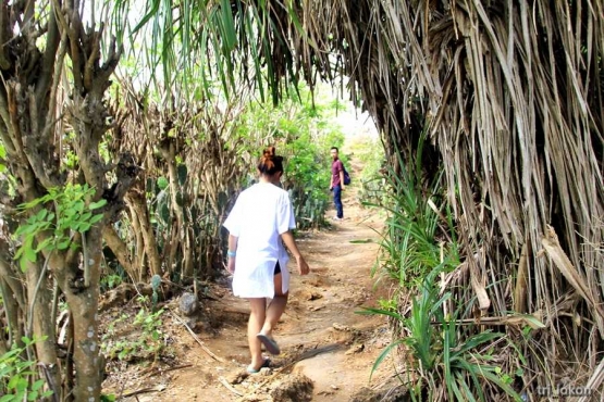 Jalan ke Broken Beach (dokpri)