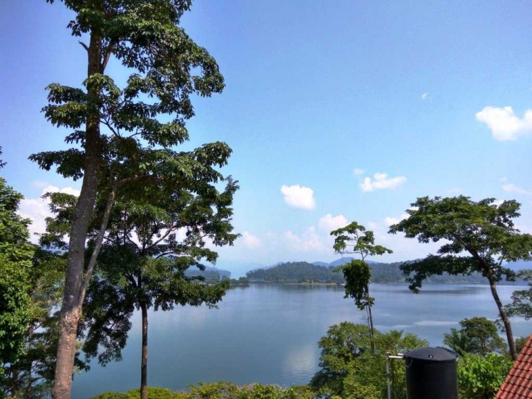 Danau Kenyir di Terengganu (Dokumentasi Pribadi)