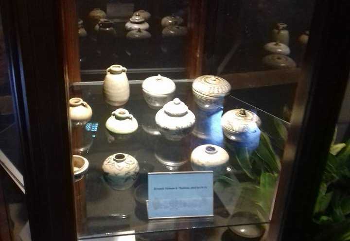 Keramik Vietnam dan Thailand (Foto: Djulianto Susantio)