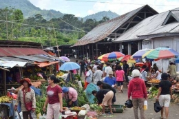 Suasana pasar tradisional (Foto: detik.com)