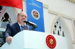 Erdogan ketika memberikan sambutan pada peresmian Masjid (dok.Al Arabiya)