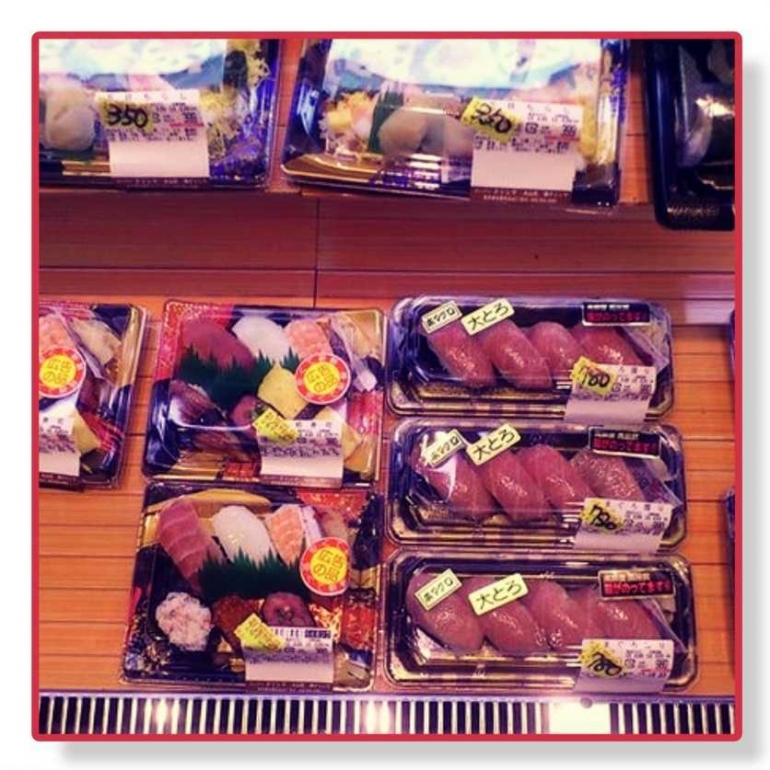 Sushi Packing yang dijual di supermarket (dokumentasi pribadi)