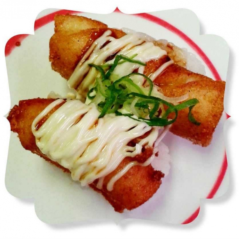 Sushi moderen dengan neta ayam goreng dan mayonnaise (dokumentasi pribadi)