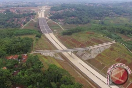 Progres Pembangunan Tol Cisumdawu (sumber gambar: antaranews.com)