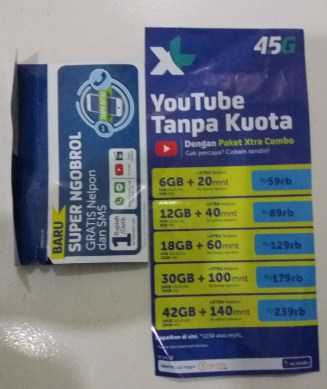 Kartu perdana XL 4G dan leaflet harga paket data (foto: dok pribadi)