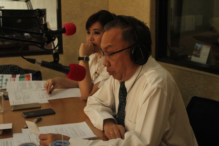 Budhi T. Yuwono dalam Live Talkshow Bersama Heartline Radio