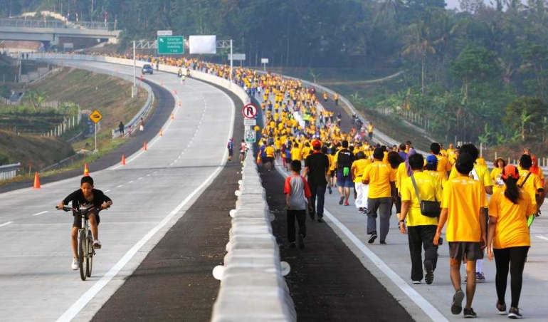 Suasana festival jalan tol ruas Salatiga - Bawen (dok.pri).